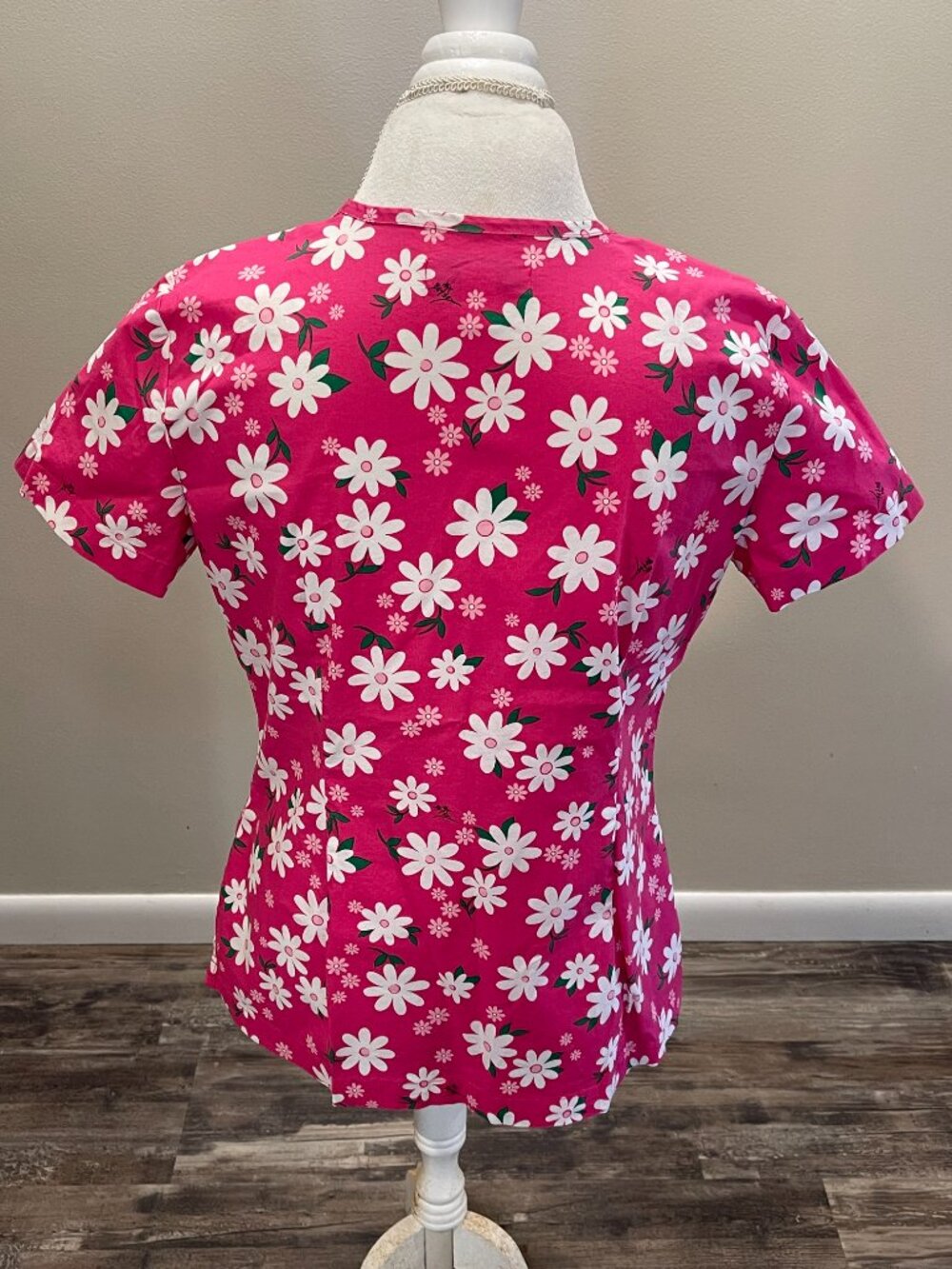 Scrub Top - Picture 2 of 7